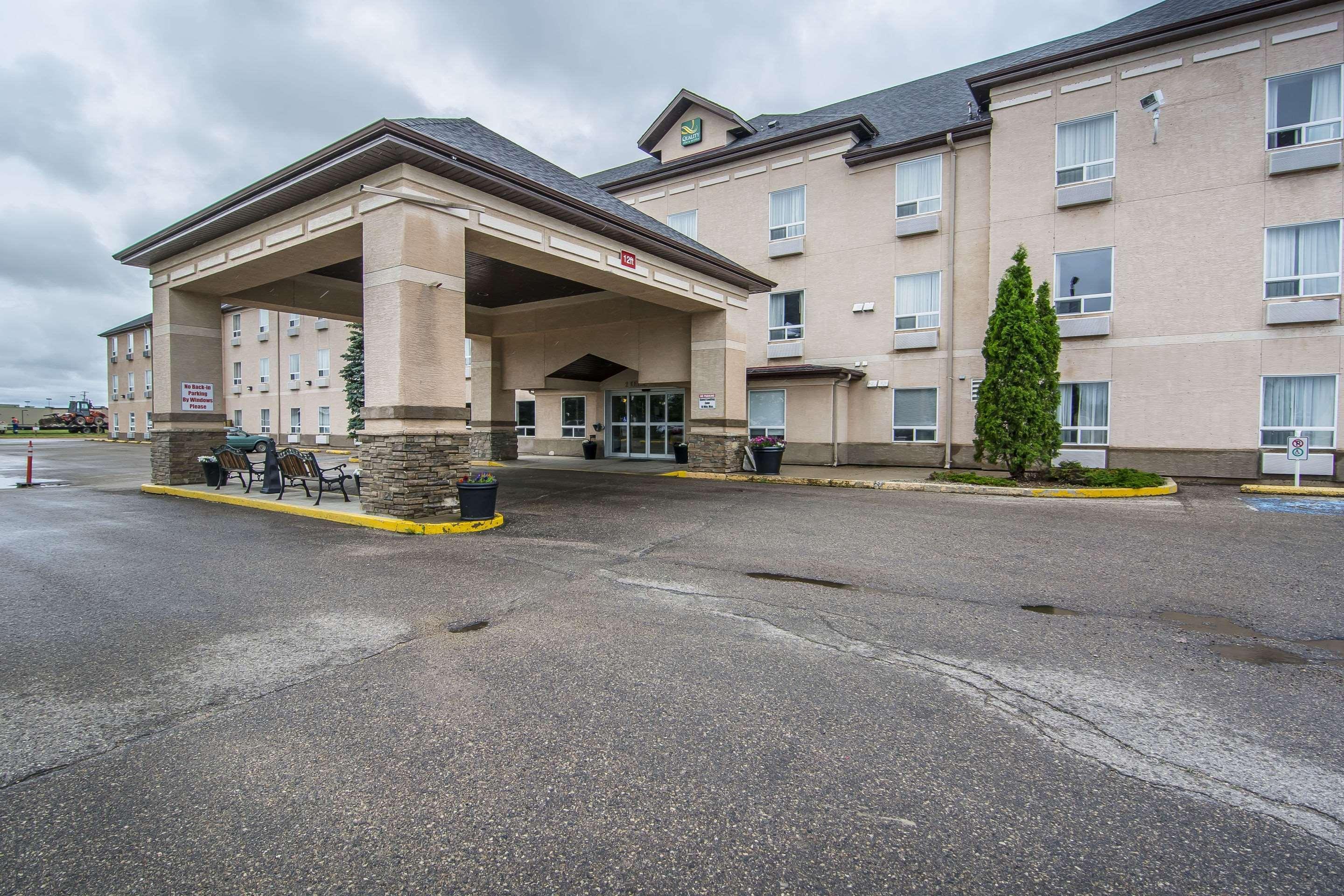 Quality Inn & Suites Йорктън Екстериор снимка