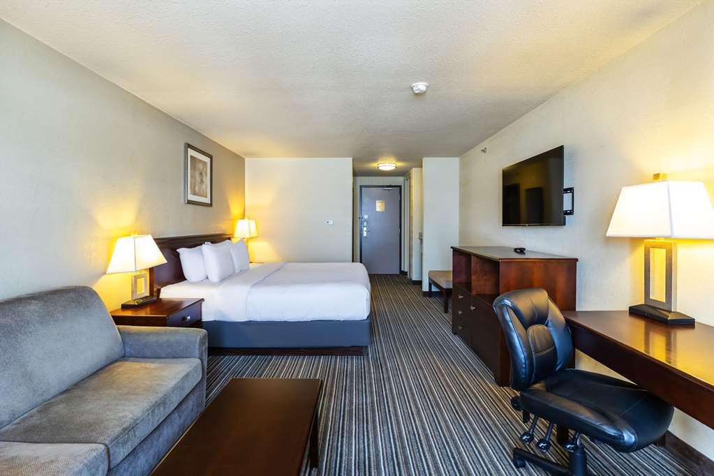 Quality Inn & Suites Йорктън Стая снимка